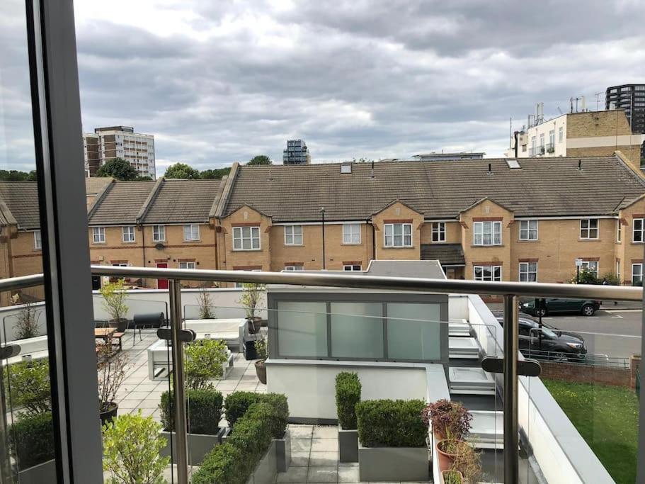 לונדון Studio Apartment Opposite Shoreditch Park מראה חיצוני תמונה