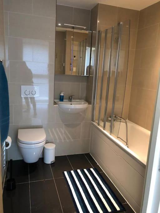 לונדון Studio Apartment Opposite Shoreditch Park מראה חיצוני תמונה