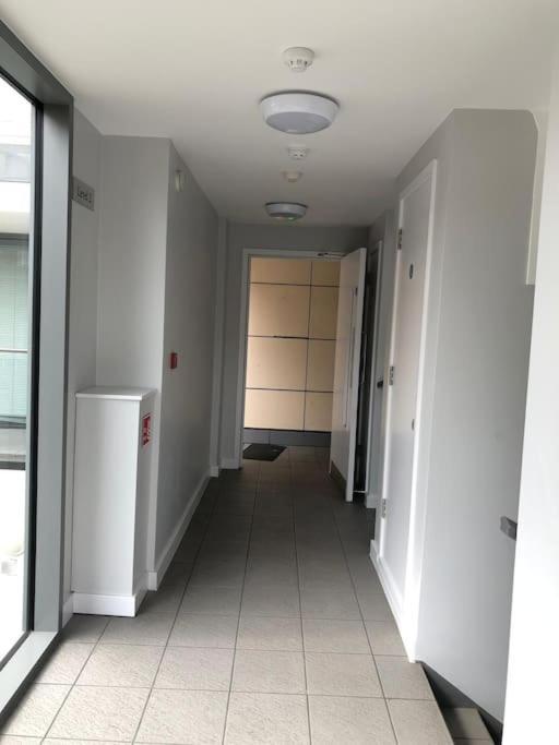 לונדון Studio Apartment Opposite Shoreditch Park מראה חיצוני תמונה